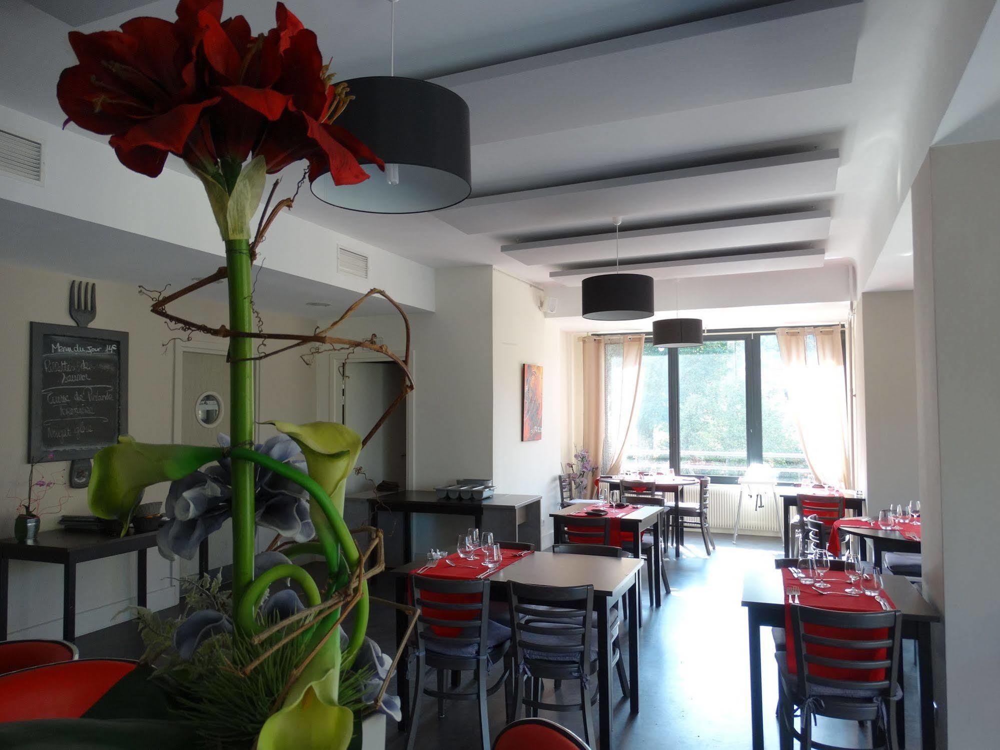 Hotel Restaurant L Echo Du Lac Gerardmer Ngoại thất bức ảnh